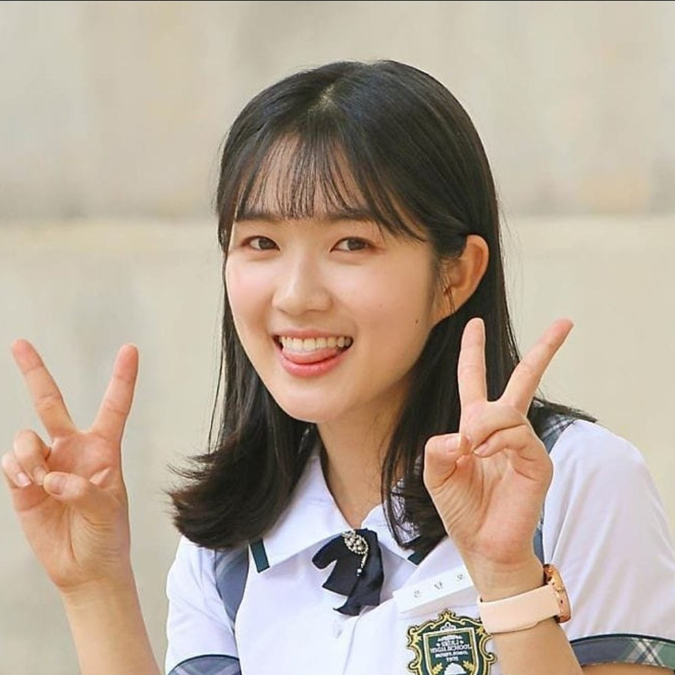 Recent activity shot of Kim Hyeyoon