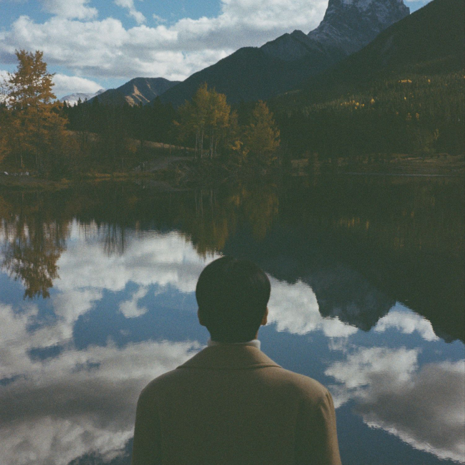 Behind-the-scenes cut of Kim Seonho