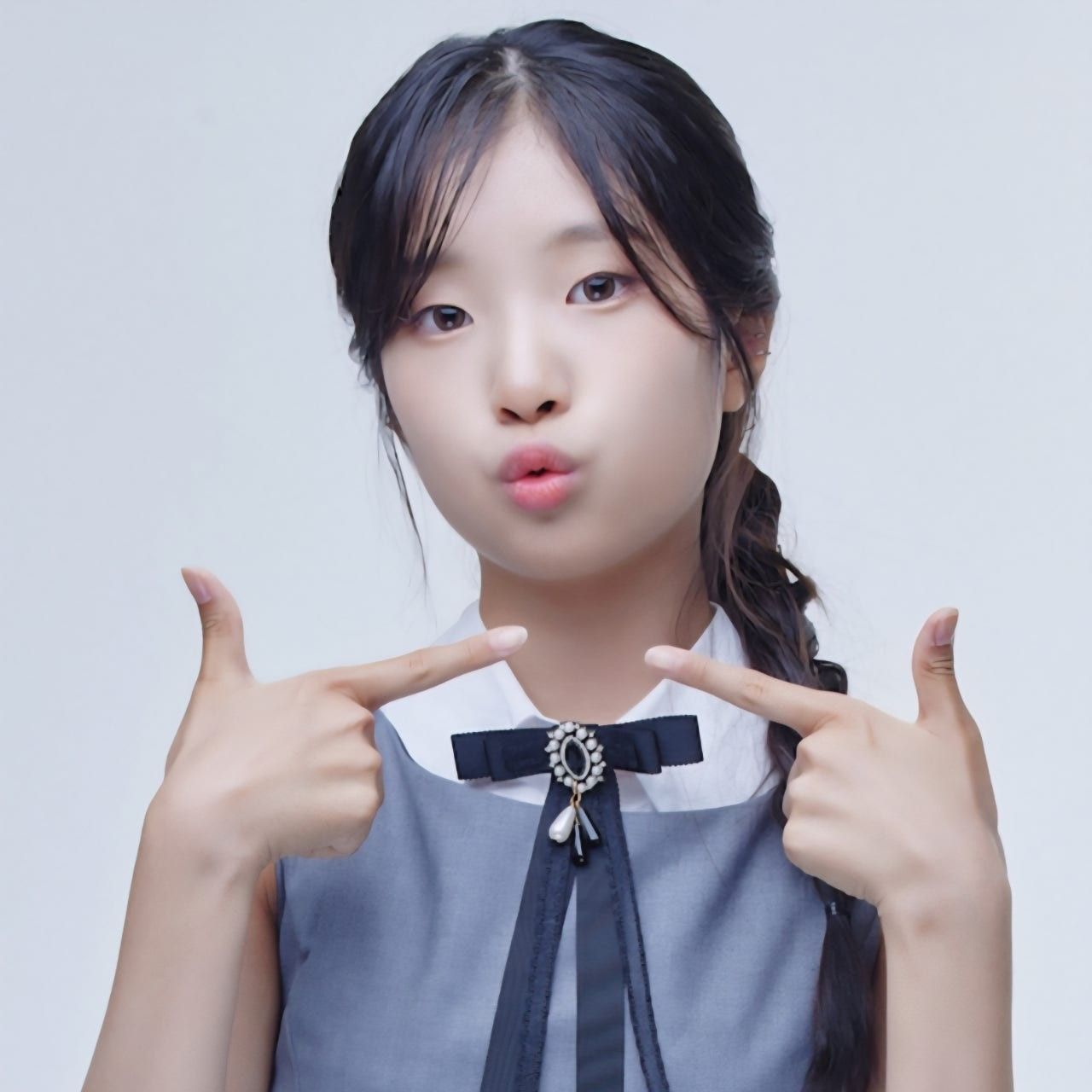 Behind-the-scenes cut of Bin Yeseo