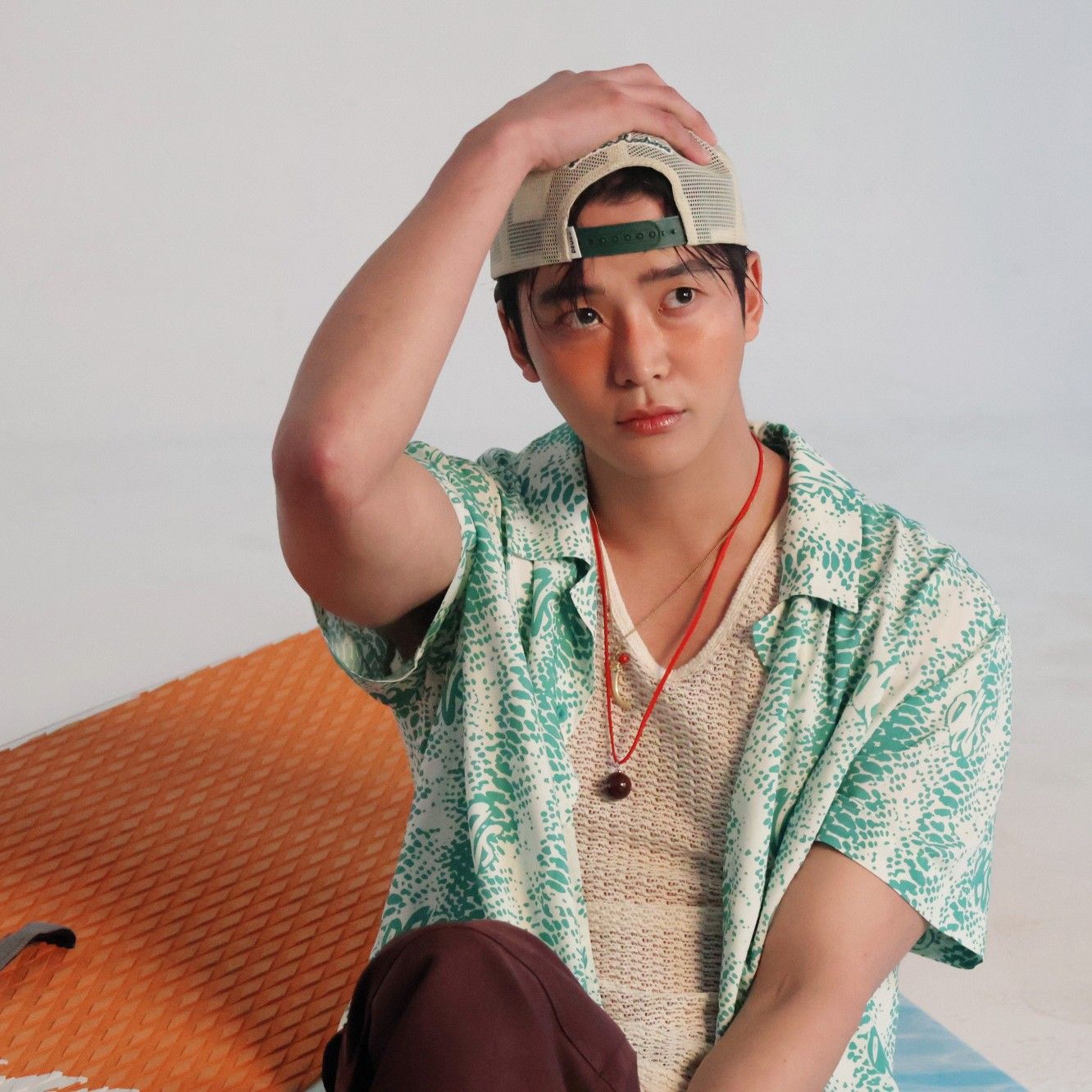 로운의 비하인드 컷