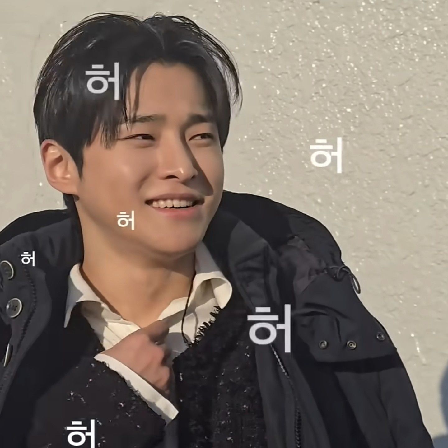 A moment captured by a fan of Seong Ri