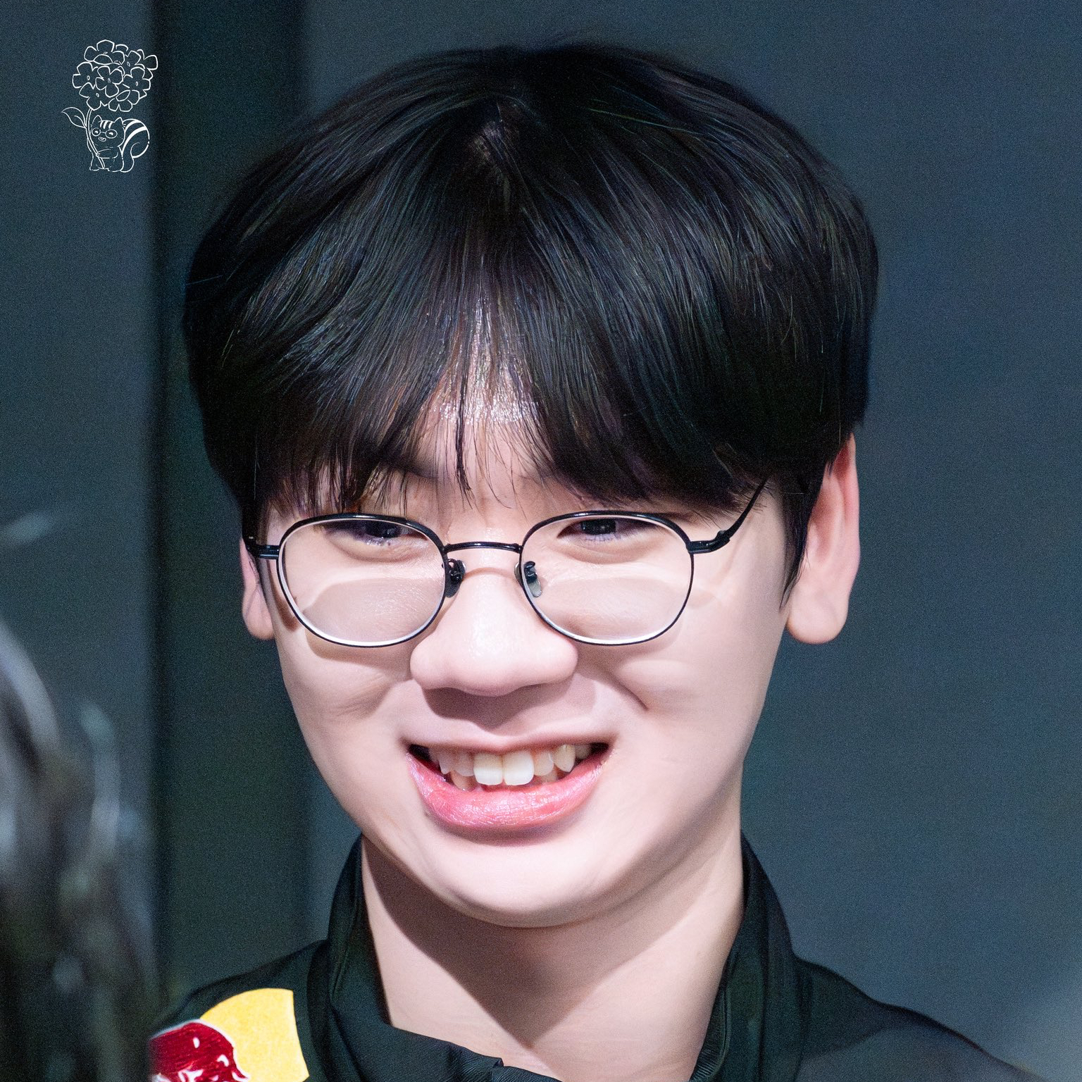 Konten selebriti populer yang sedang hangat di komunitas