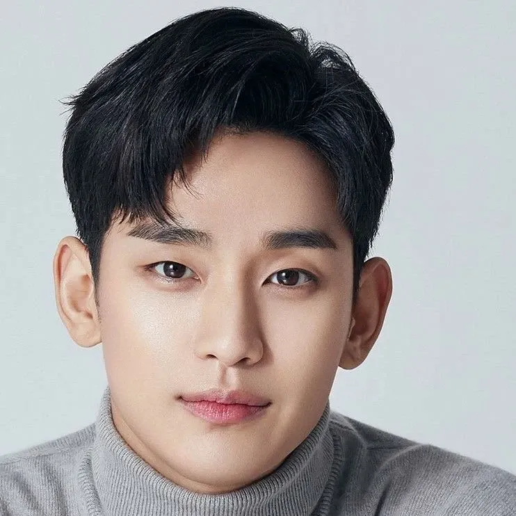 Recent activity shot of Kim Soohyun