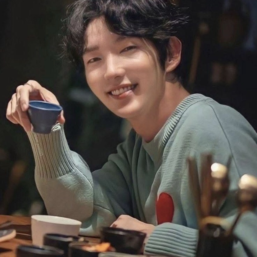 A moment captured by a fan of Lee Joongi