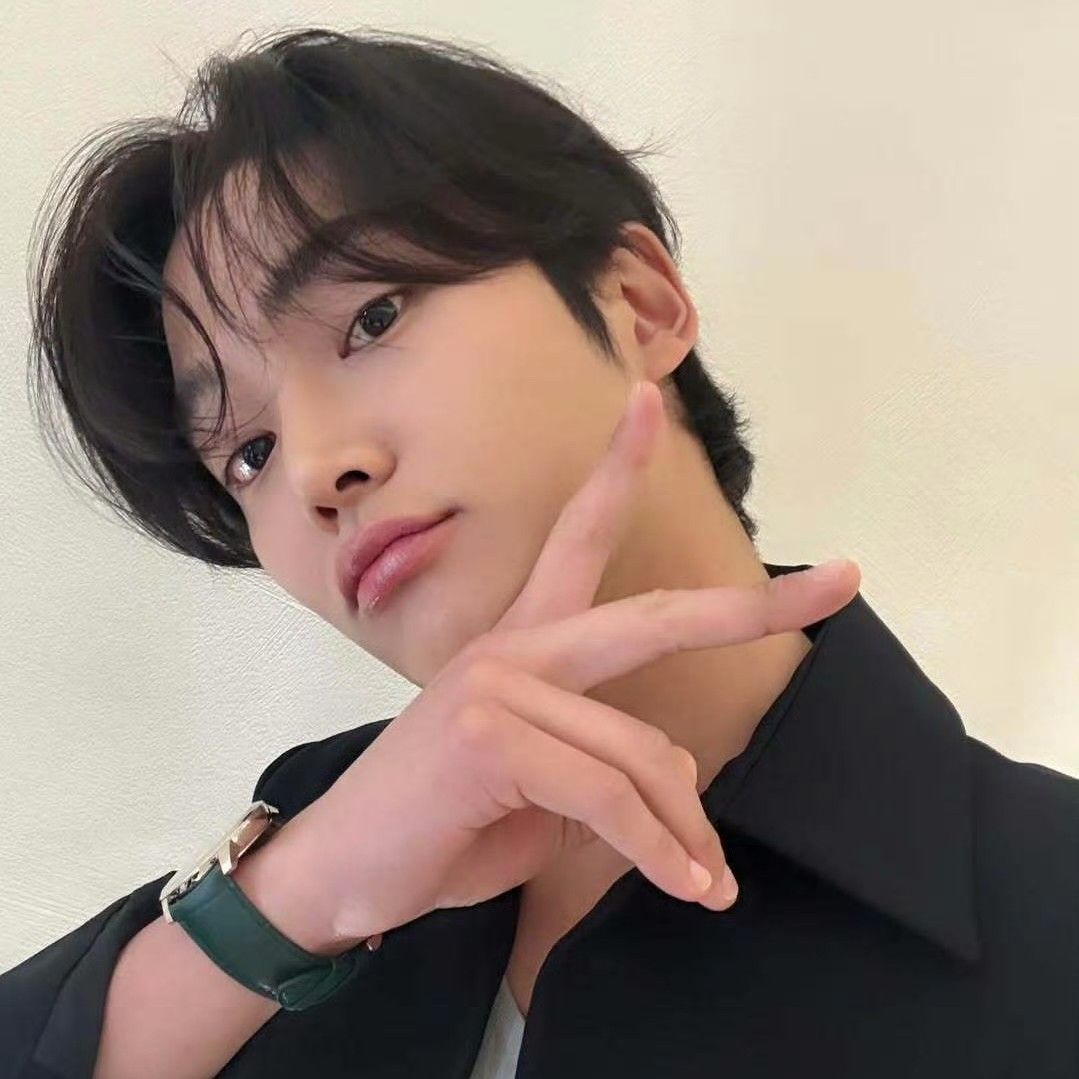 Latest photo of Rowoon