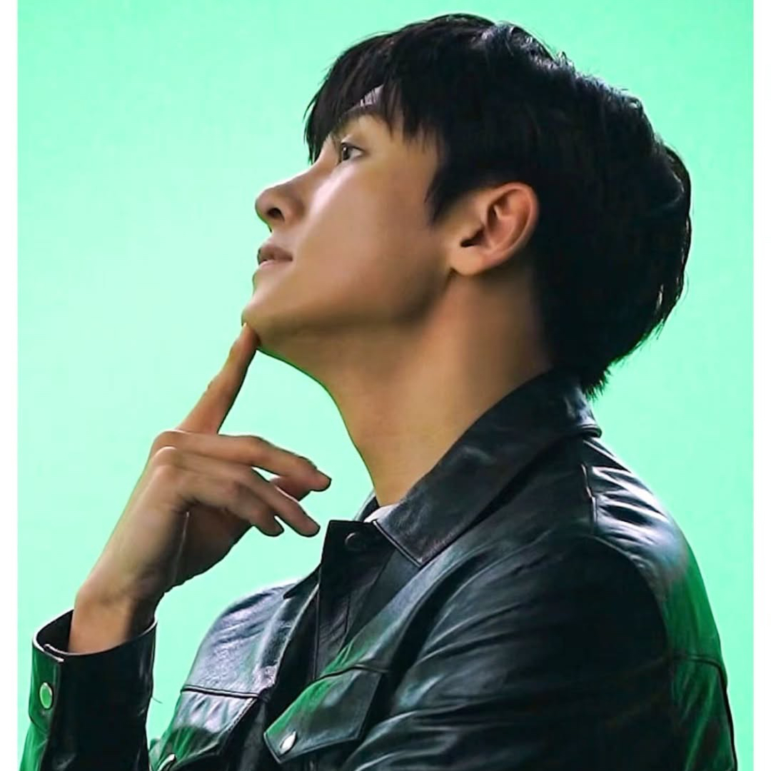 A moment captured by a fan of Ji Changwook