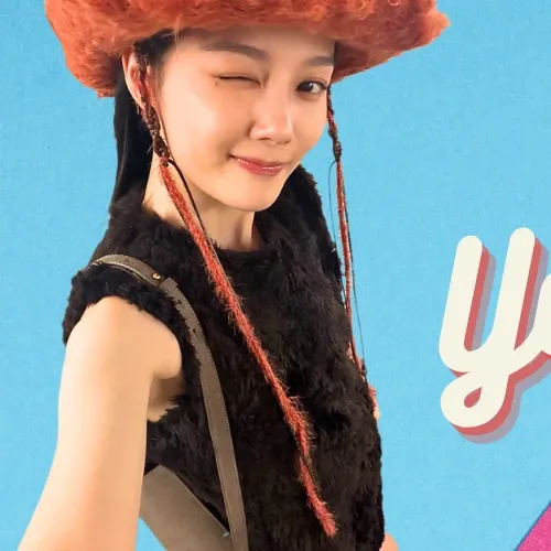 Cuplikan di balik layar dari Kim Youjung