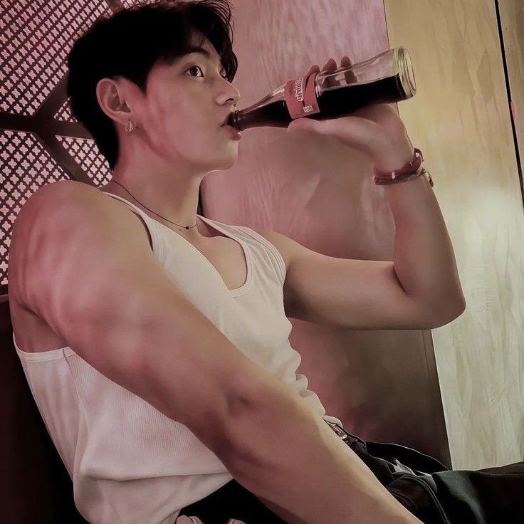 Recent activity shot of Kim Taehyung (V)