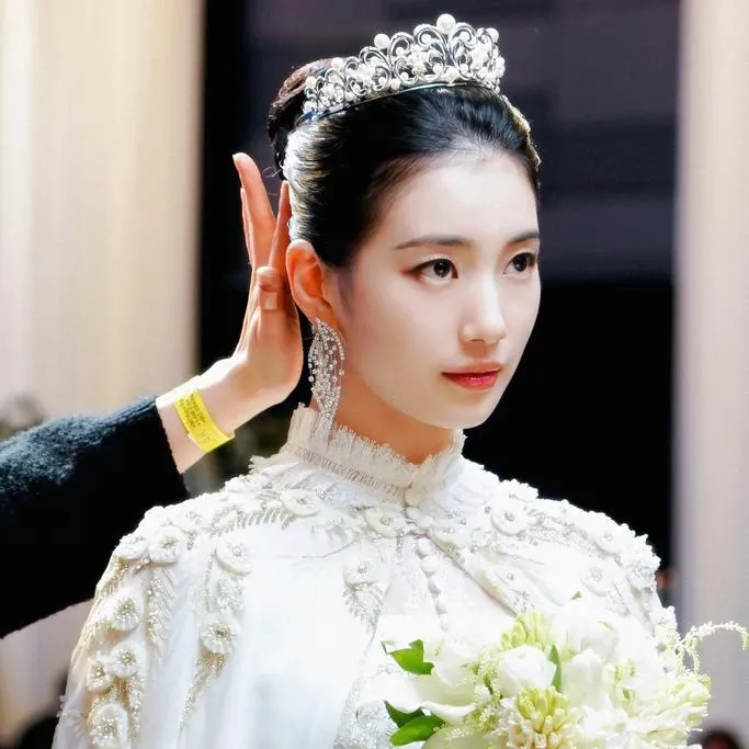 Recent activity shot of Bae Suzy