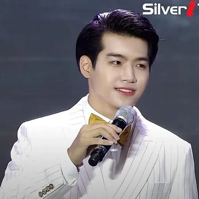 조명섭의 비하인드 컷
