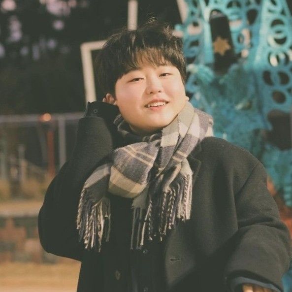 Recent activity shot of Park Sungon