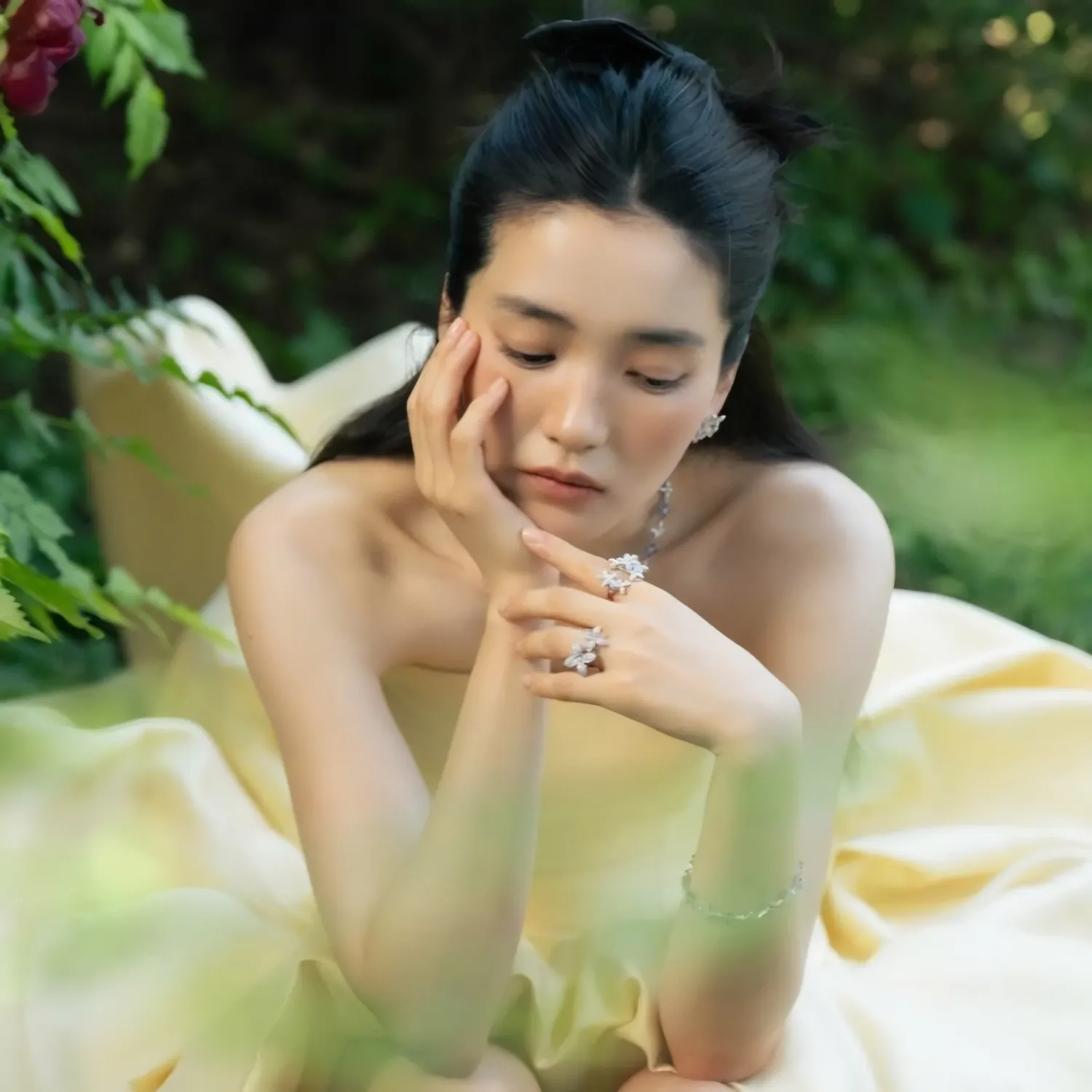 Behind-the-scenes cut of Kim Taeri