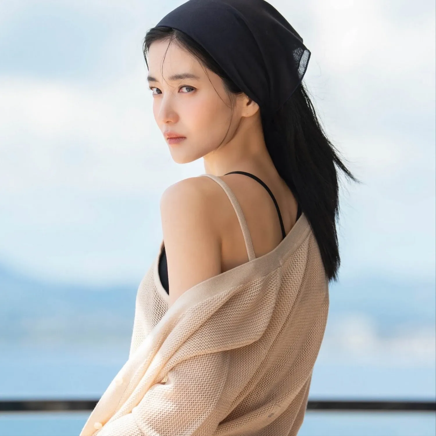 Behind-the-scenes cut of Kim Taeri