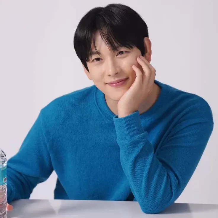 Behind-the-scenes cut of Yim Siwan