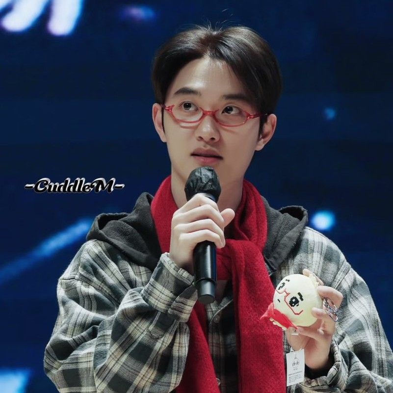 Behind-the-scenes cut of Doh Kyungsoo (D.O.)