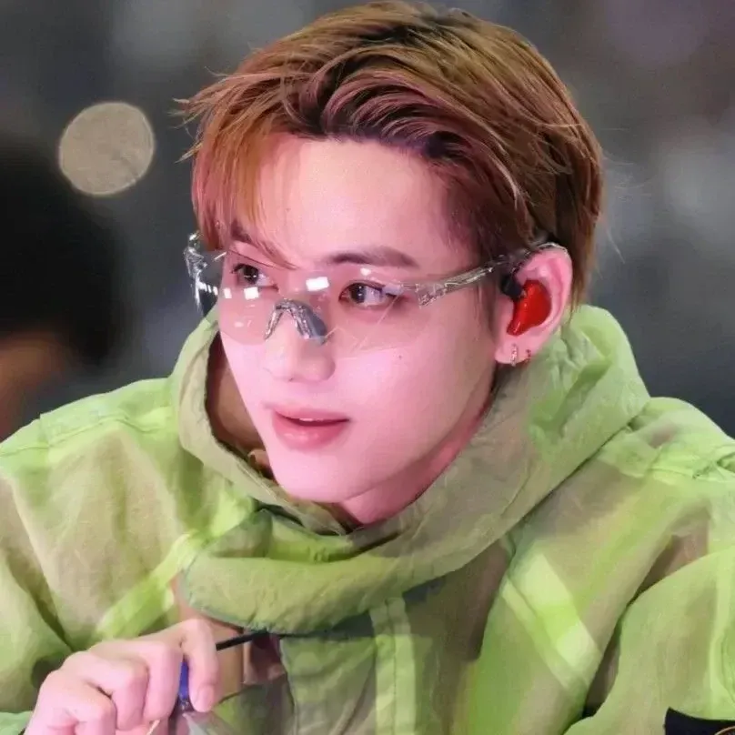 Latest photo of Kim Taehyung (V)