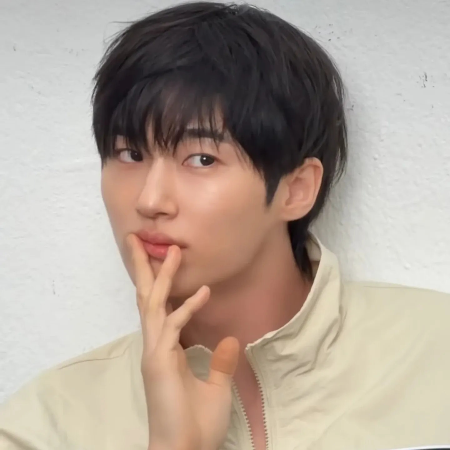 Recent activity shot of Byeon Wooseok