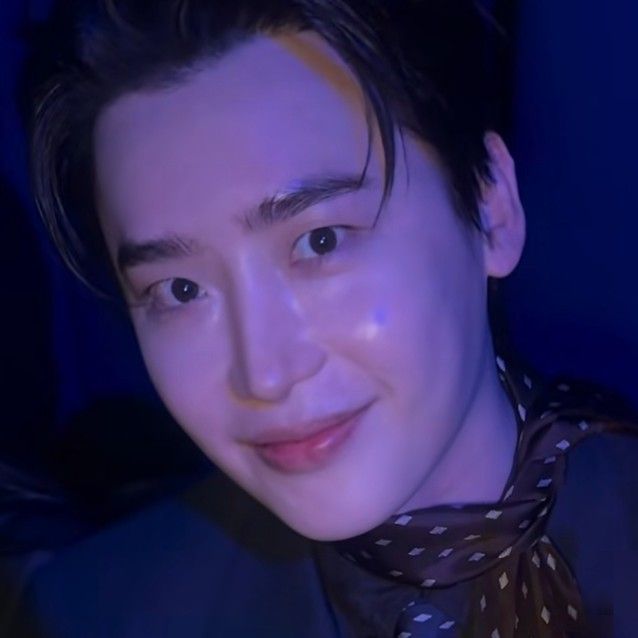 Latest photo of Lee Jongsuk