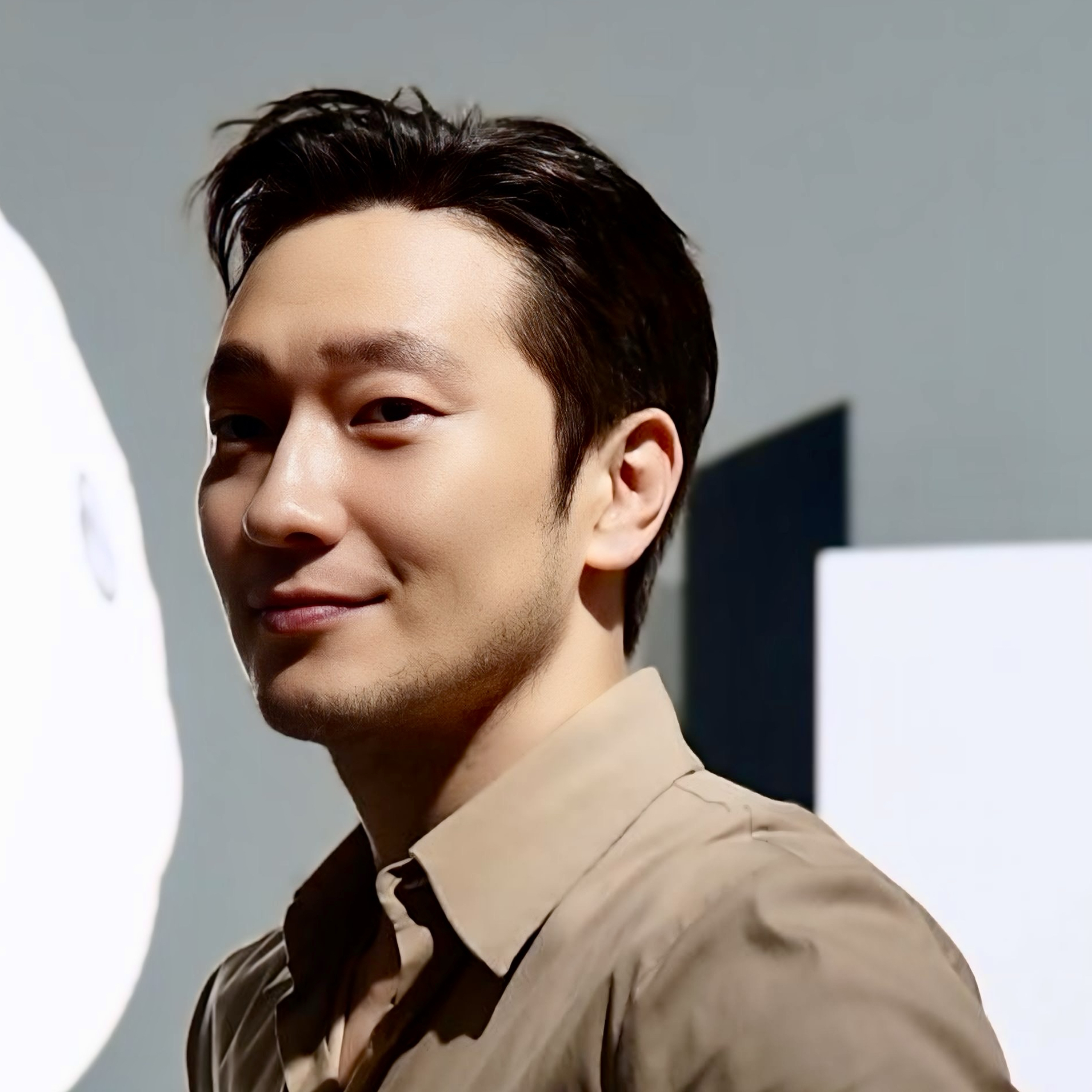 A moment captured by a fan of Son Seokkoo