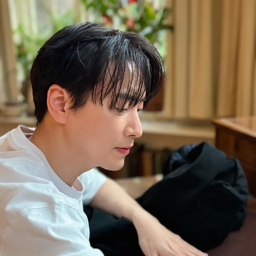 A moment captured by a fan of Lee Joonhyuk
