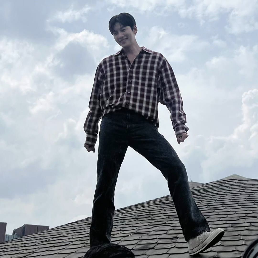 A moment captured by a fan of Ji Changwook