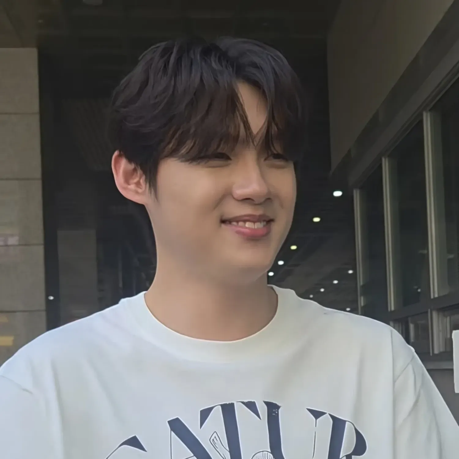 Behind-the-scenes cut of Choi Jaemyeong