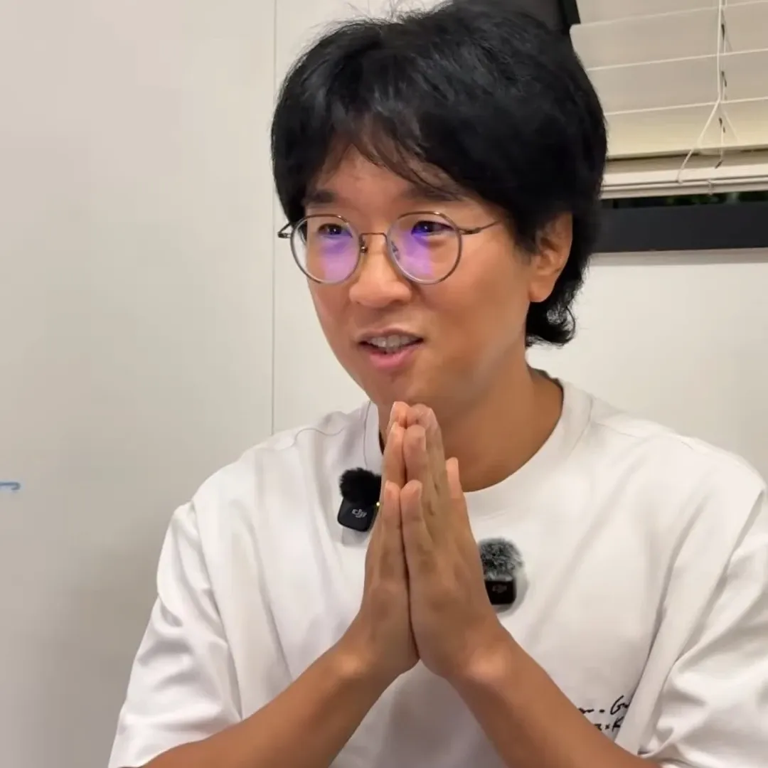 Recent activity shot of Bak Changgeun