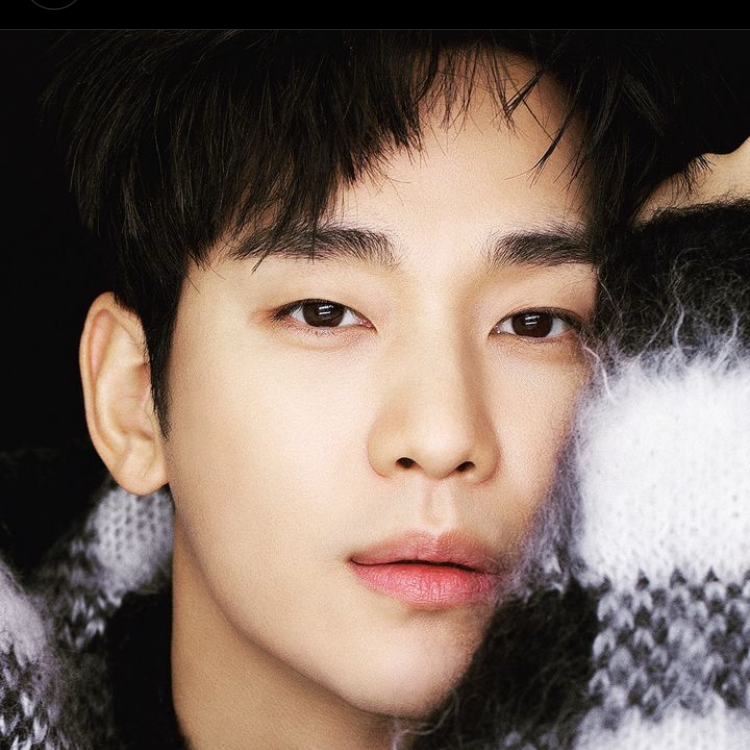 キム・スヒョンの最近の活動ショット