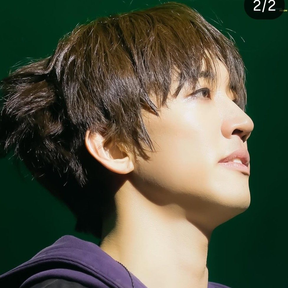 Recent activity shot of Lee Seungyoon