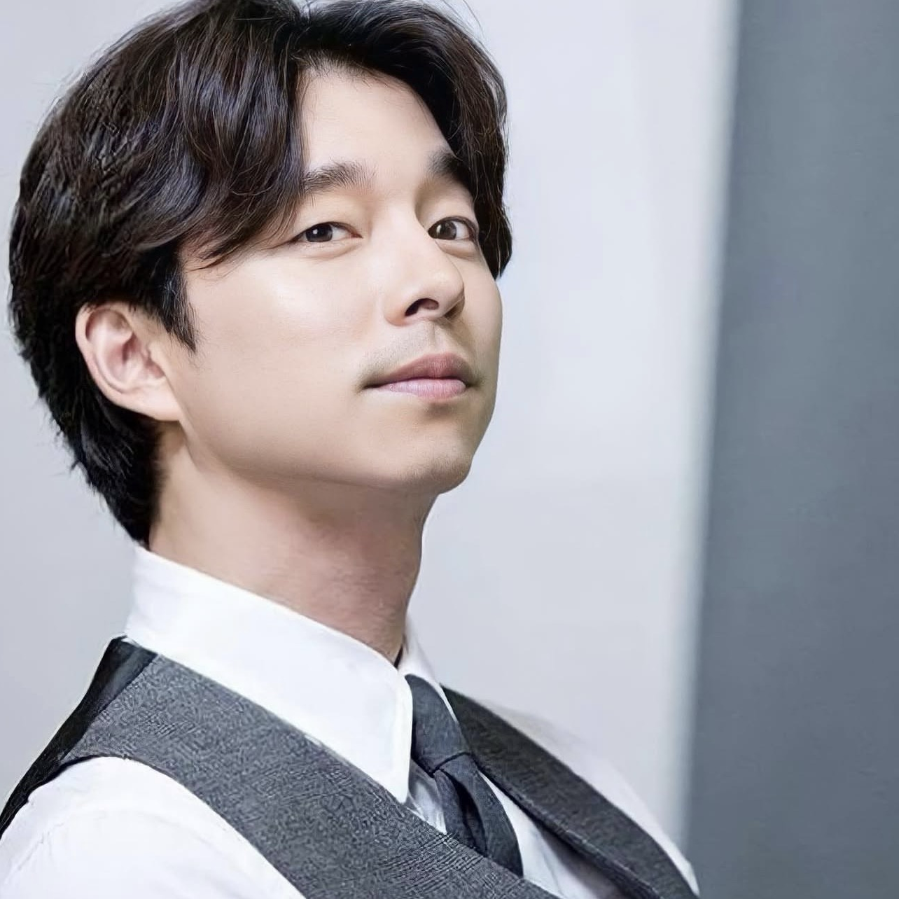Behind-the-scenes cut of Gong Yoo