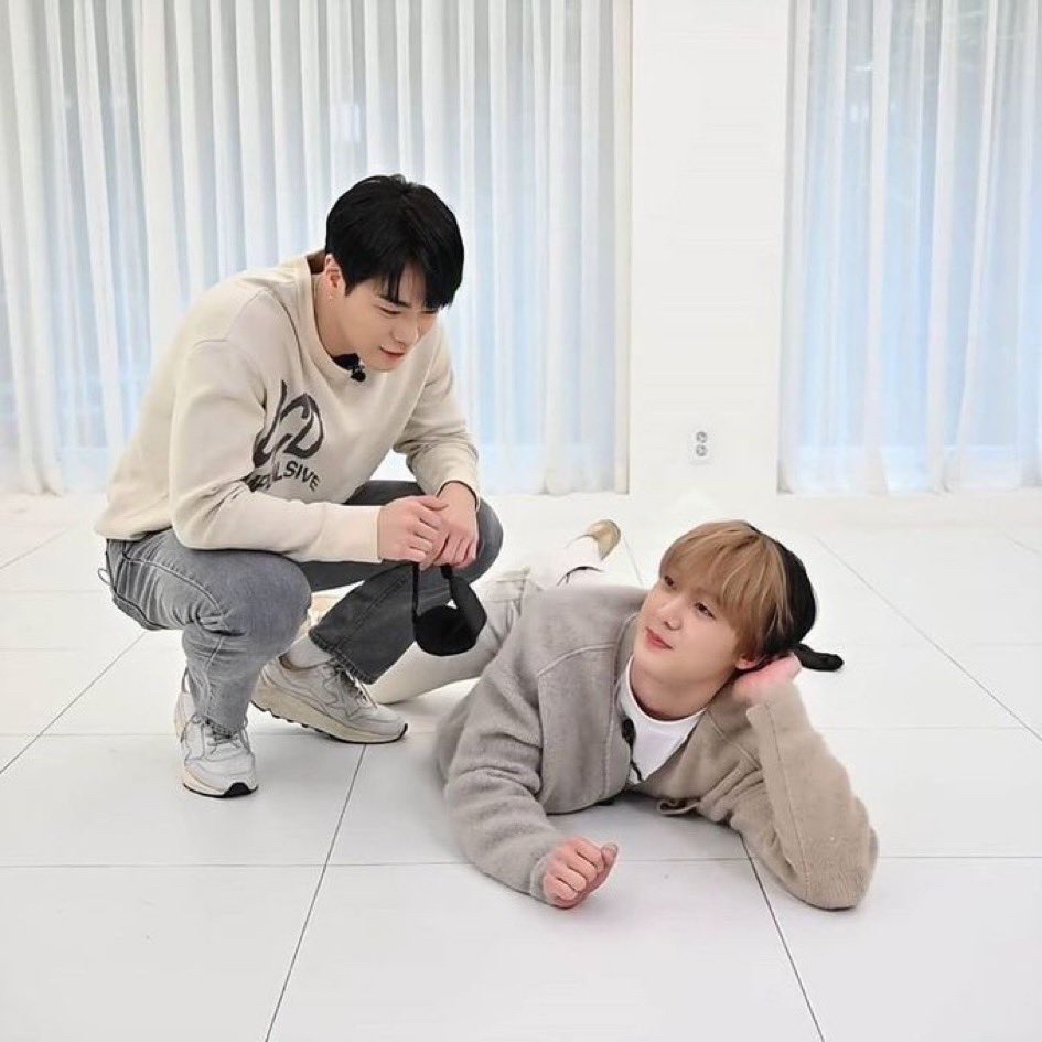 粉丝拍下的车银优瞬间