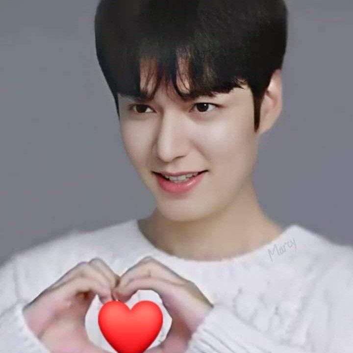 粉絲拍下的李敏鎬瞬間