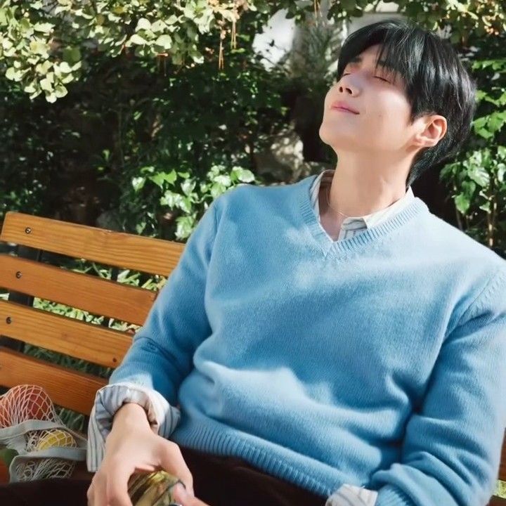 A moment captured by a fan of Kim Seonho