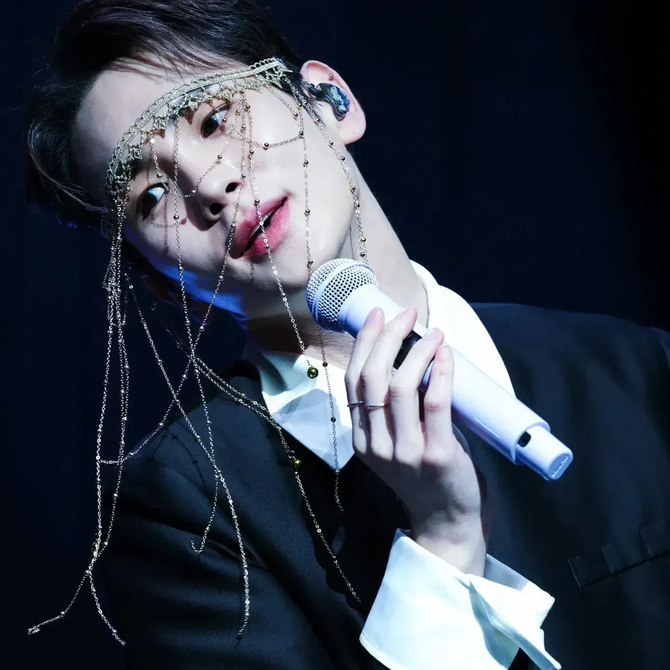 A moment captured by a fan of Key