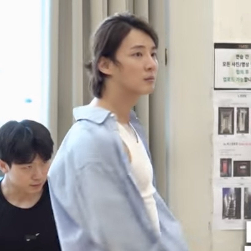 Latest photo of Yoon Shiyoon