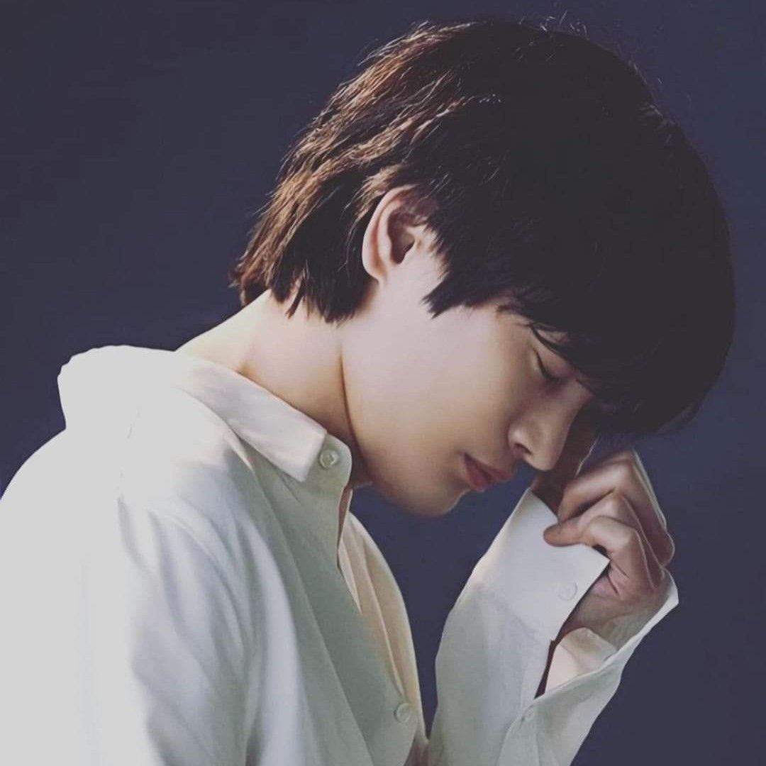 Momen yang diabadikan oleh penggemar Seo Inguk