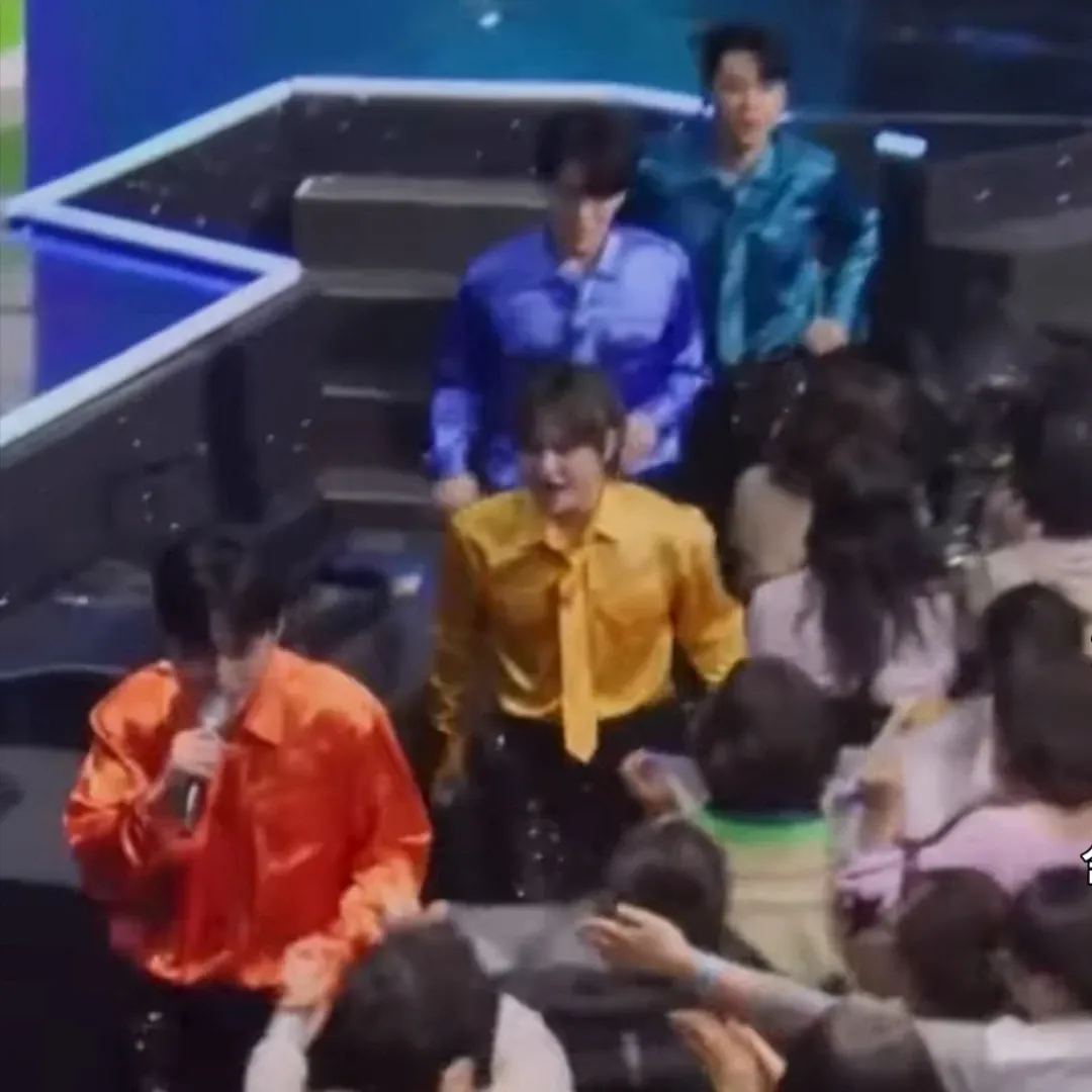 Behind-the-scenes cut of Seong Ri