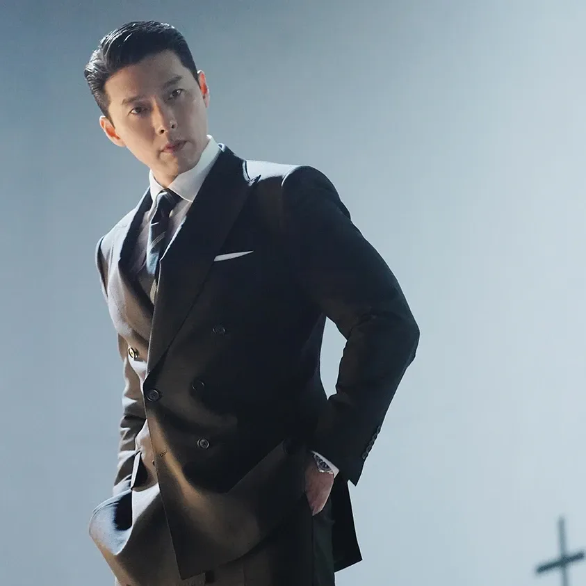 A moment captured by a fan of Hyun Bin
