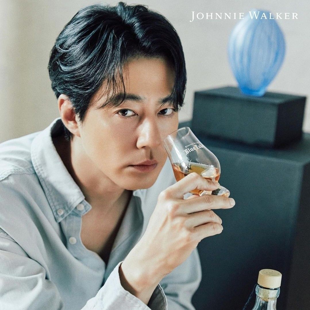 Behind-the-scenes cut of Jo Insung