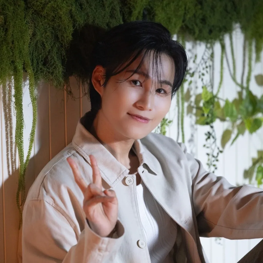 김희재의 비하인드 컷