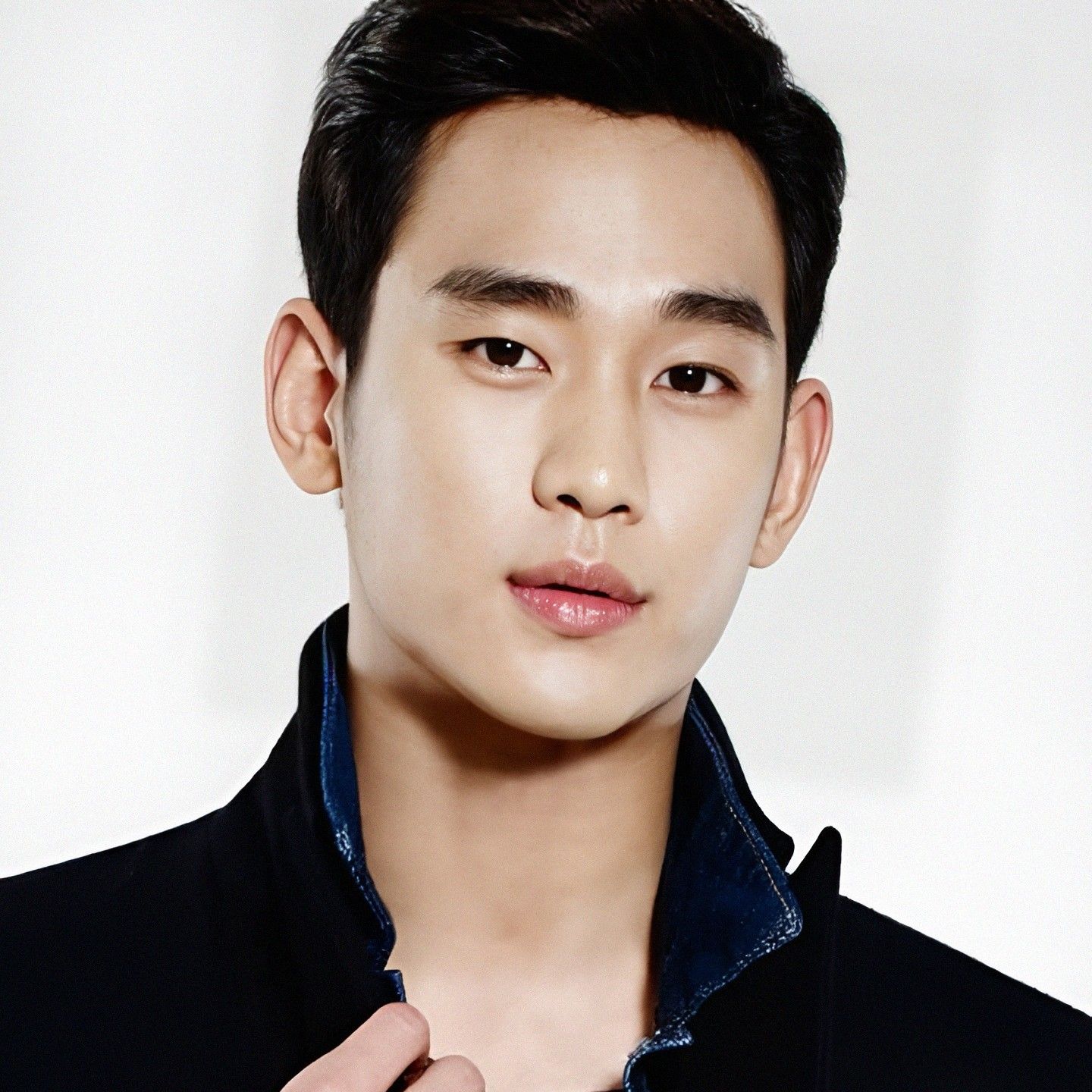 Behind-the-scenes cut of Kim Soohyun