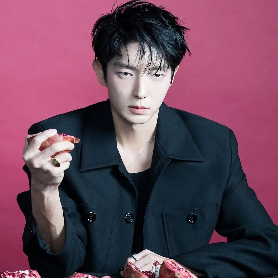 Recent activity shot of Lee Joongi