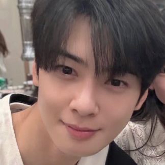 Recent activity shot of Cha Eunwoo