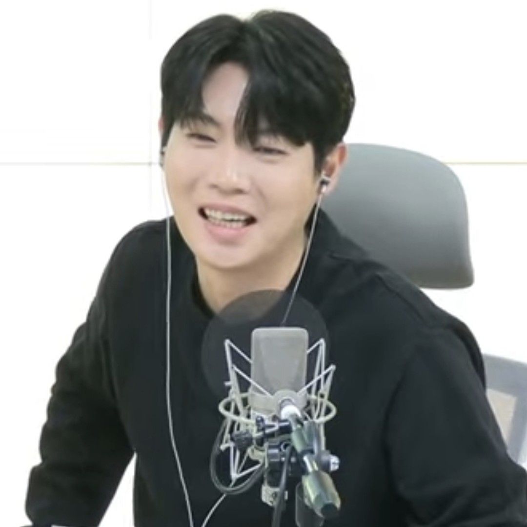 Latest photo of Son Taejin