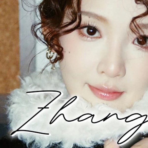 Representative photo of Zhang Miaoyi showing their charm