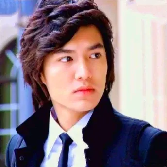 이민호 최근 활동샷