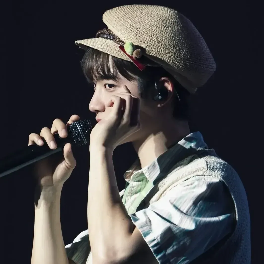 Cuplikan di balik layar dari Doh Kyungsoo (D.O.)