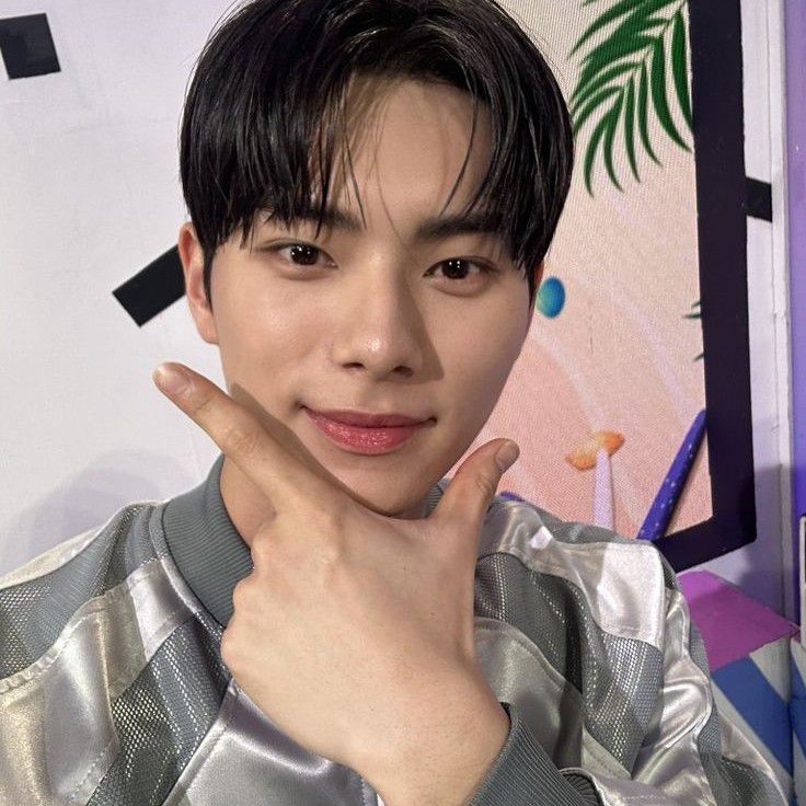 A moment captured by a fan of Lee Chaemin