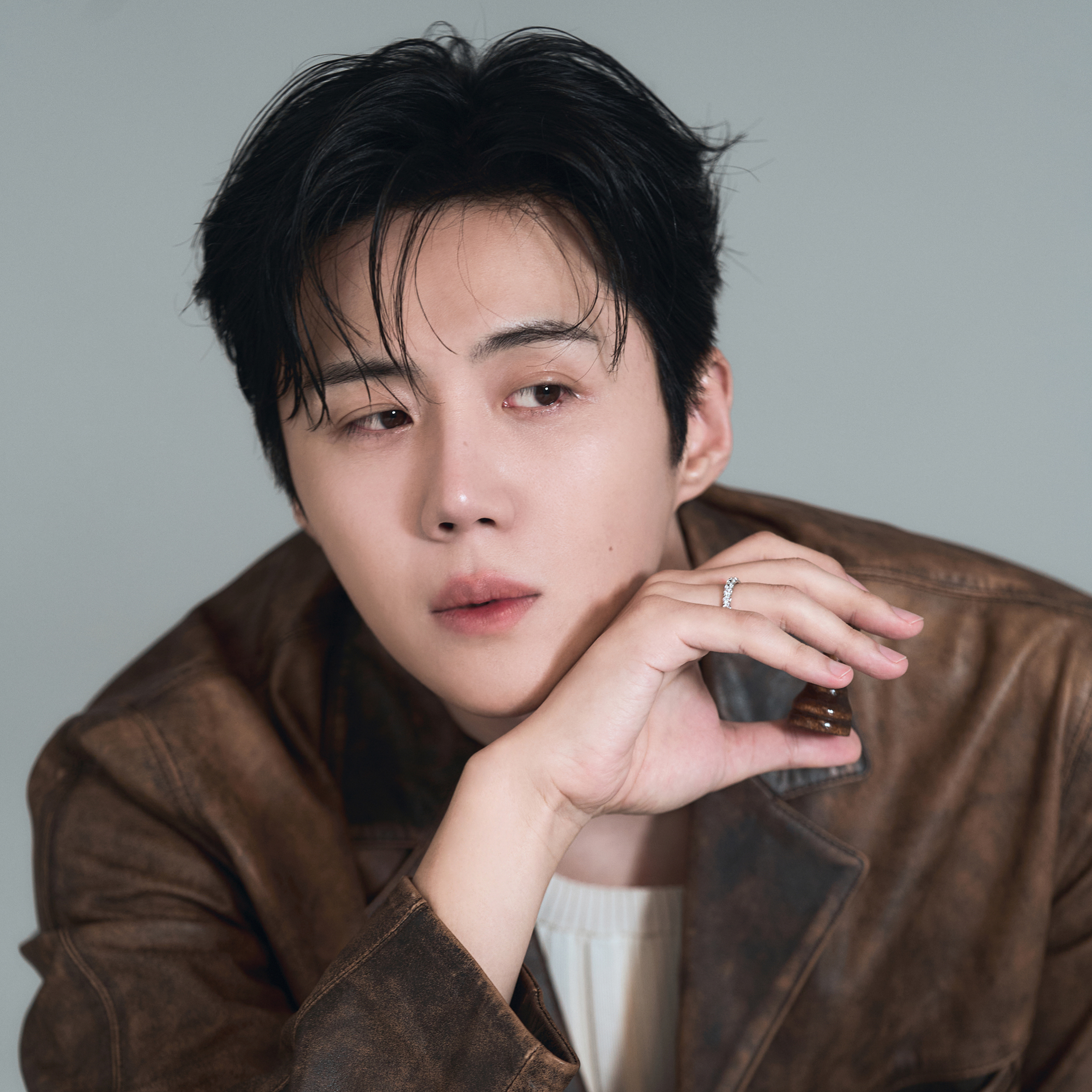 Behind-the-scenes cut of Kim Seonho