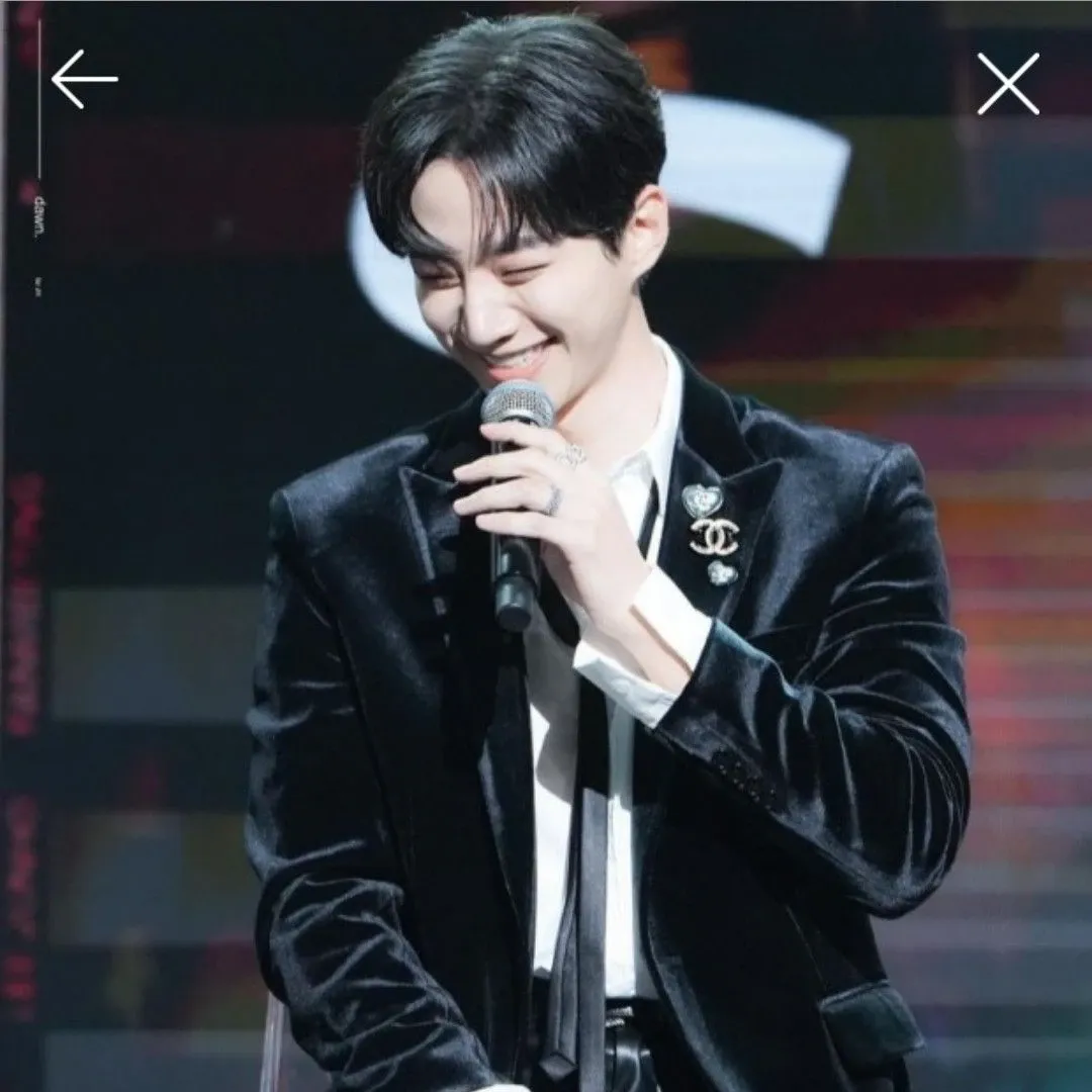 粉絲拍下的李俊昊瞬間